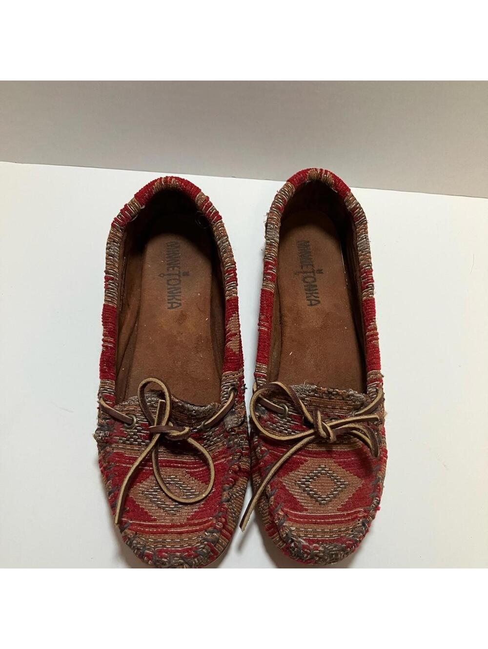 Minnetonka Women's Vibrant Red and Tan Moccasins